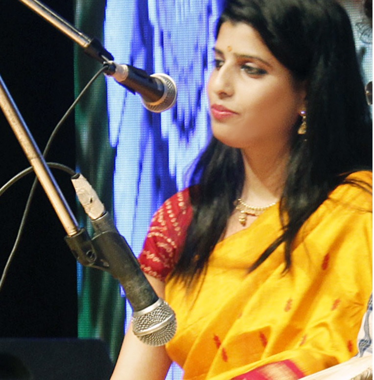 Shruti shakti vocal instructor in gurgaon