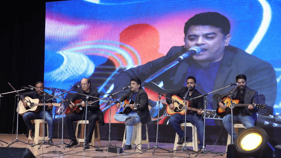 Guitar Performance - Dhwani Kala Mahotsav | Guitar classes in Gurgaon | Dhwani Sangeet