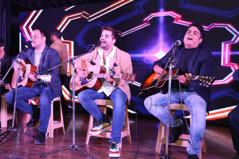 Guitar Performance - Guitar classes in Gurgaon | Dhwani Sangget